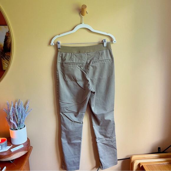 H&M Women’s Size 6 Sage Green Khaki Pants - Picture 4 of 4